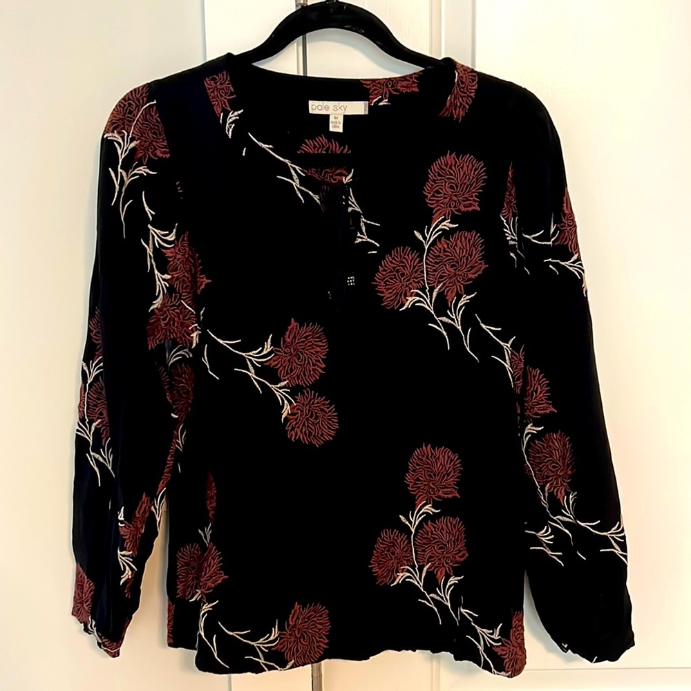 Cute blouse